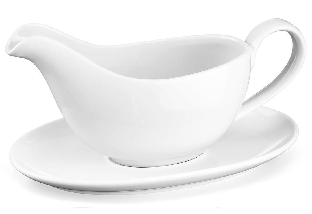 Yedio 18 oz Gravy Boat with Saucer, Large White Ceramic Gravy Boat, Boat and Tray for Turkey Beef Sauce, Salad Dressing, Creamer, Milk, Broth,Microwave and Dishwasher Safe