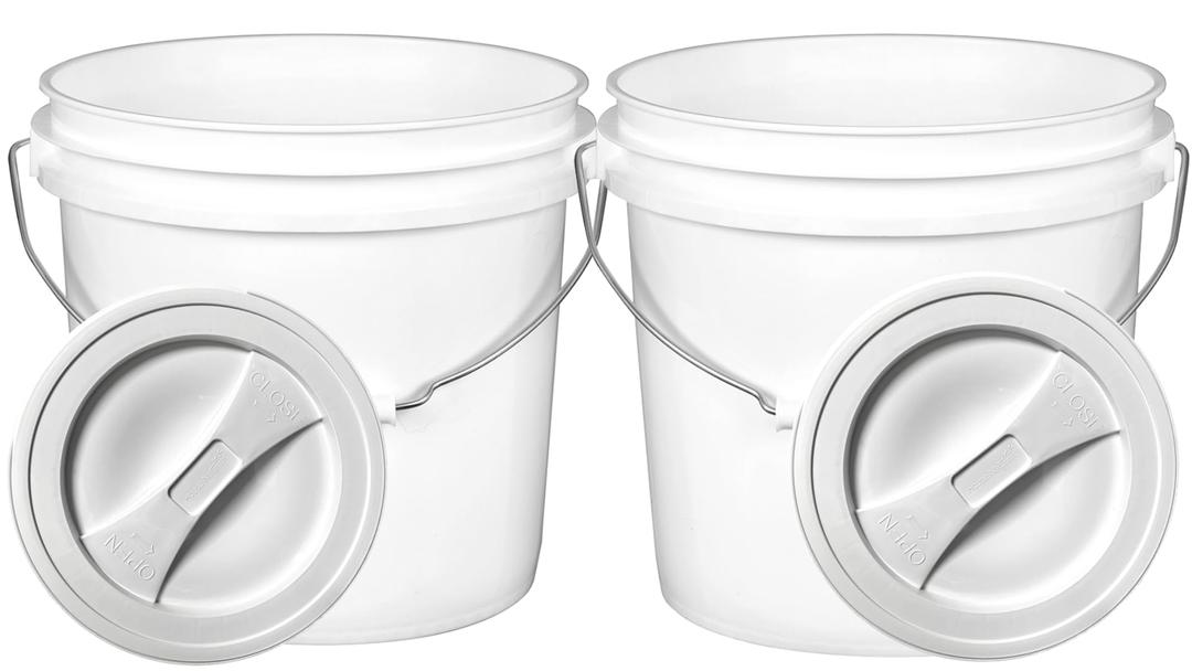 House Naturals 2 Gallon Food Grade BPA Free Bucket Container with Screw on White Lid (Pack of 2) Made in USA Container (White)