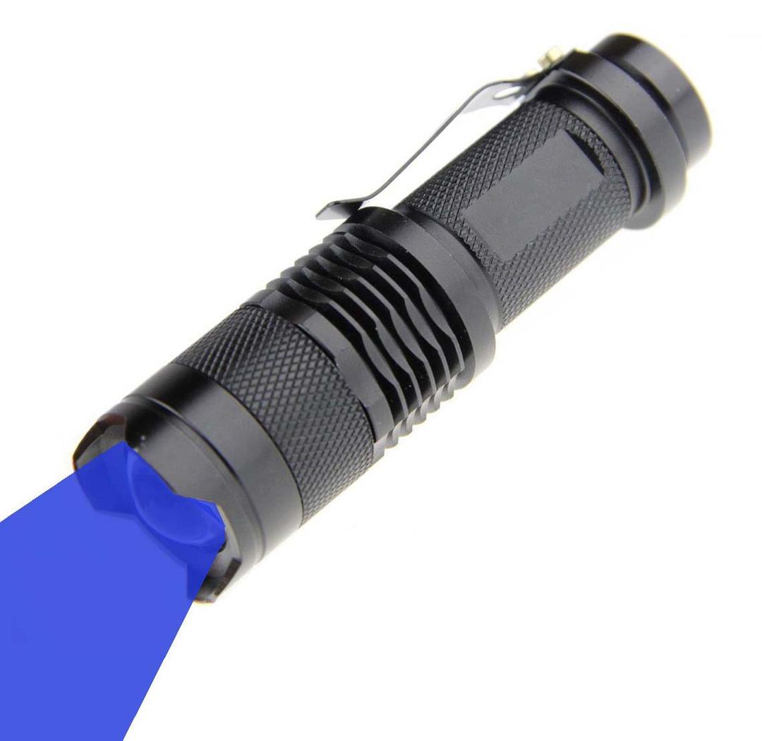 Scalable Blue LED 3 Mode Long Range Blue Beam Blue Light Flashlight, Blue LED Flashlight Blue Flashlight Torch with Blue Light Blue LED for Night Fishing and Outdoor Activities-Black House