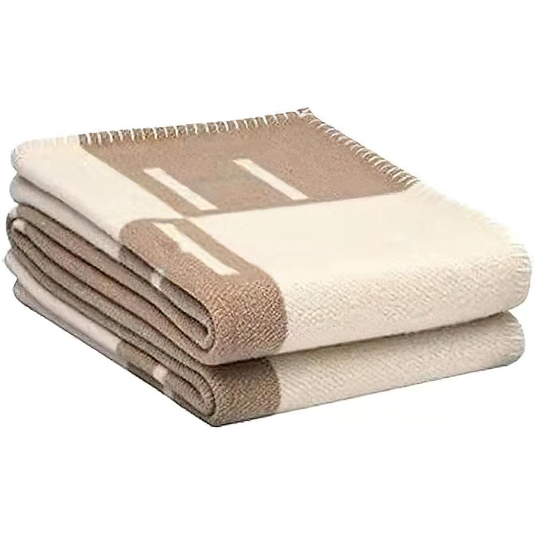 h Blanket, Sofa Throw Blanket, Soft and Comfortable Blanket, Blanket Suitable for Sofa and Living Room, Khaki