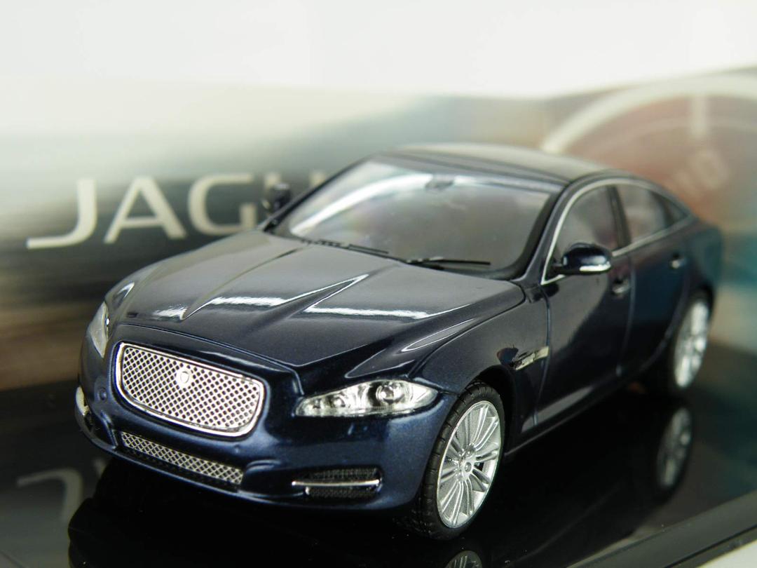 Jaguar XJ Model CAR 1:43 Scale Dark Saphire Blue X J Saloon IXO Dealer Special