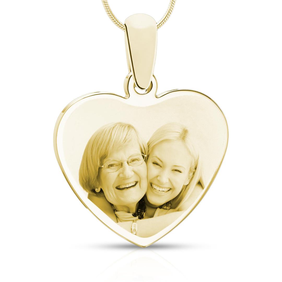 JEWELRYKEEPSAKES.COMPersonalized Picture Engraved Heart Pendant with 20" Chain