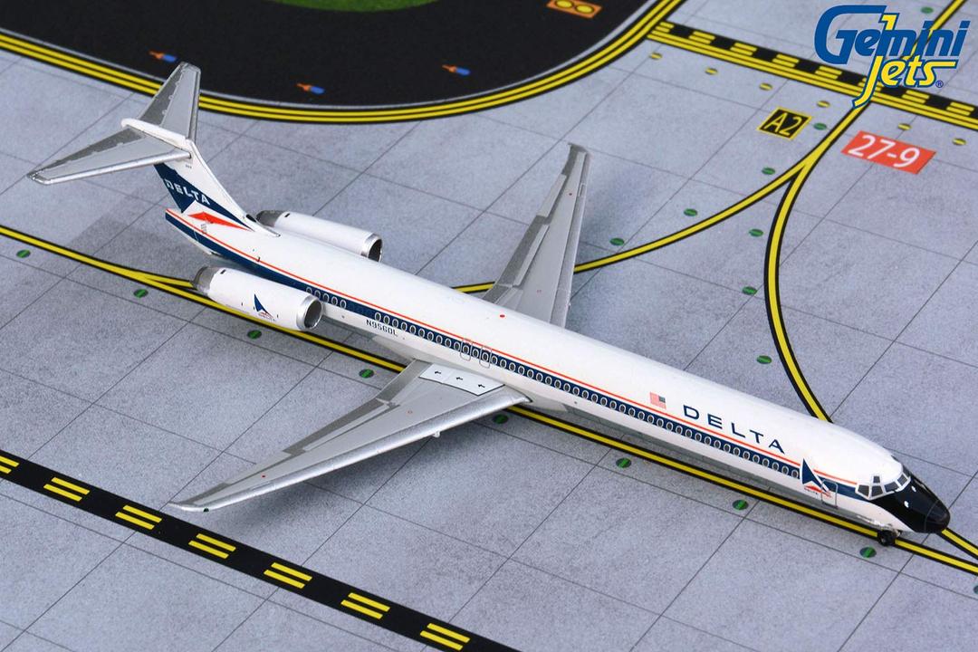 GeminiJets GJDAL548 1:400 Delta Air Lines MD-88 (Widget) Airplane Model