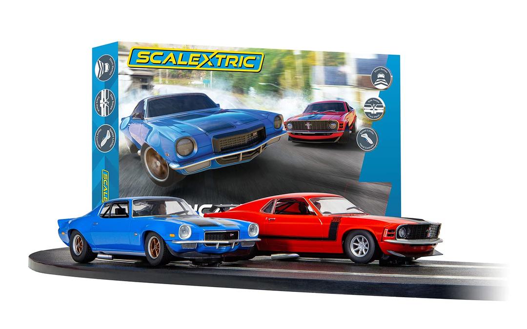 ScalextricC1429T Scalextric American Street Dual (1970s Chevrolet Camaro Vs 1970s Ford Mustang) - Mains Power Slot Car Race Track Sets, 1:32 Scale Set, Electric Racing Toys for Adults & Kids, Age 8+