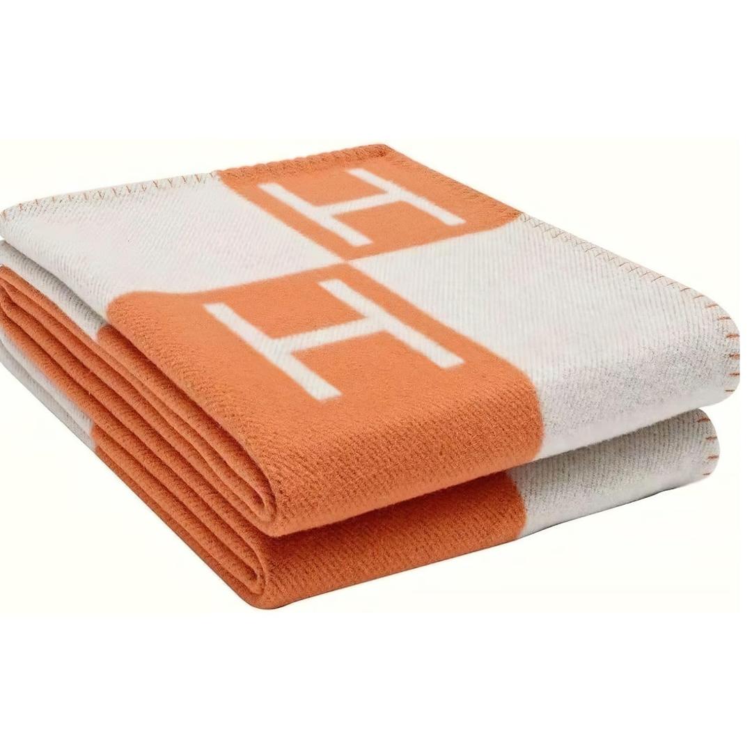 h Blanket, Sofa Throw Blanket, Soft and Comfortable Blanket, Blanket Suitable for Sofa and Living Room, Orange