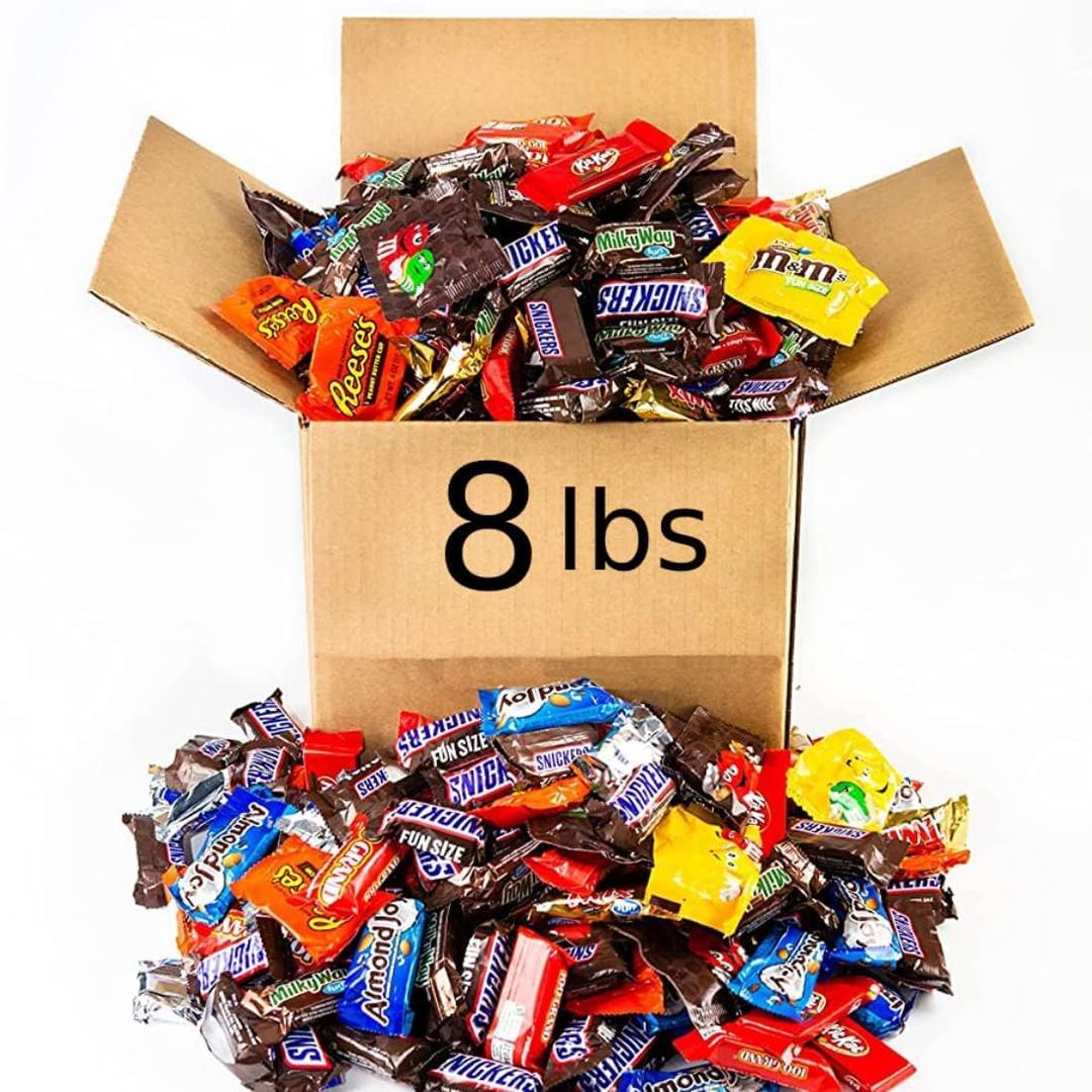 8.0lb Chocolate Candy Bulk Variety Pack Mix. Bulk Chocolate Fun Size Candy Individually Wrapped Fun Size Chocolate. Perfect for Office, Christmas