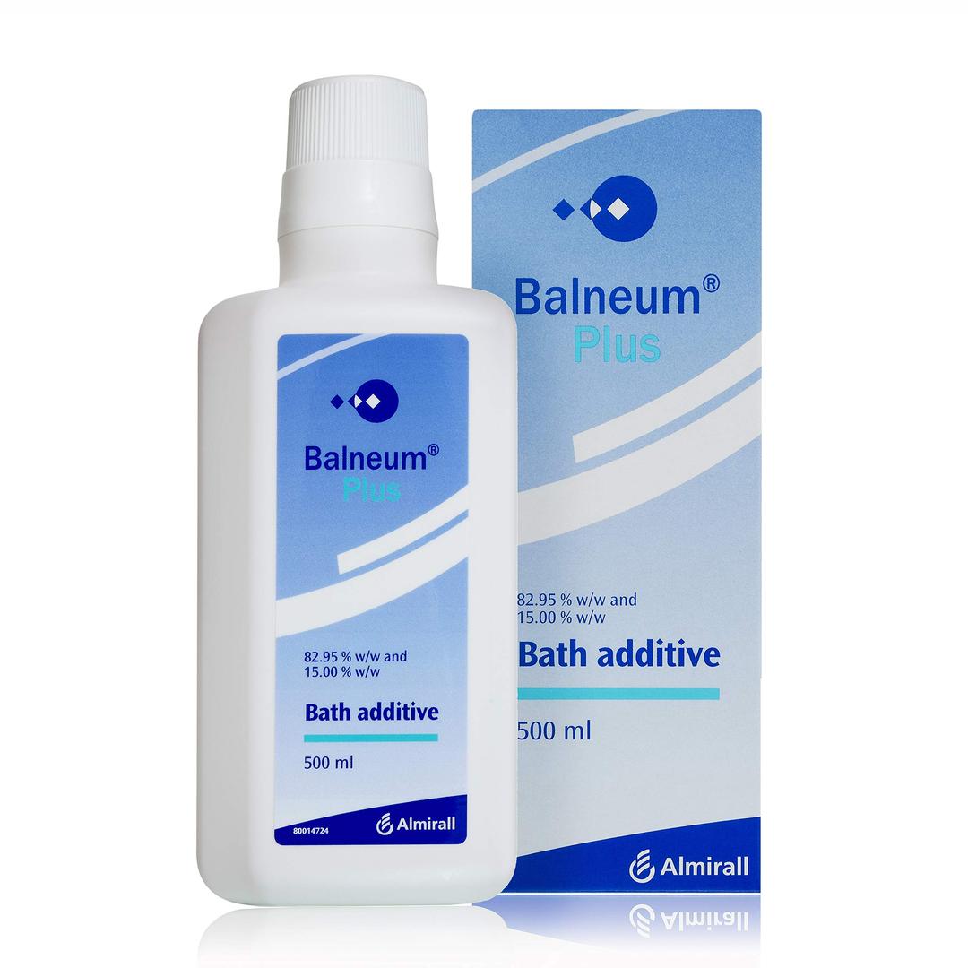 Balneum Plus Bath Additive - Bath Oil with Lauromacrogols & SOYA Oil for Intensive Hydration, Softening & Soothing of Itchy Skin & Dry Skin Conditions, Relaxing Bath Soak for Women & Men, 500ml