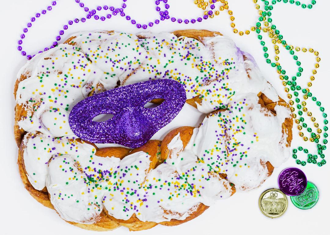 Traditional King Cake by Nonna Randazzos - Shipped in Protective Box