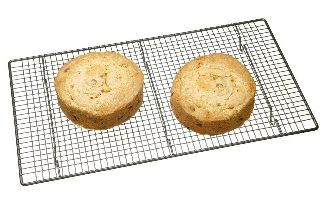 MasterClass Cooling Rack, Non-Stick Coated Cake Cooling Rack, Sleeved, Robust Carbon Steel, 46x26cm