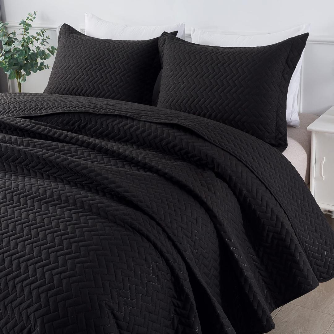 DOWNCOOL Black Queen Quilt Bedding Set with 2 Pillow Cases - 3 Pieces Quilts Queen Size Sets - Lightweight Soft Bedspread Coverlet Bed Cover for All Season - Queen Quilt Sets(90"x96")