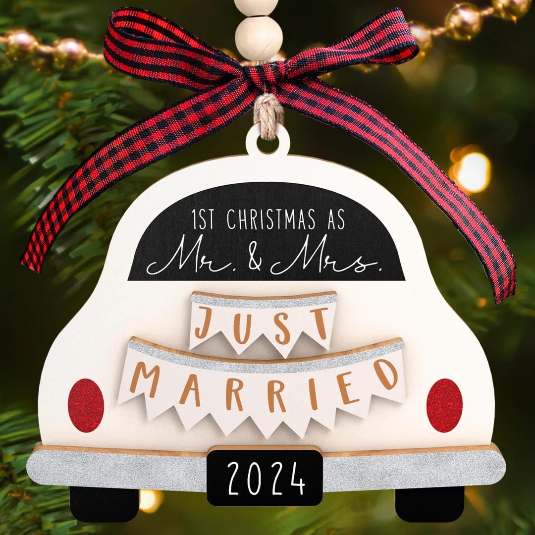 Wedding Gifts - Mr and Mrs Gifts - Wedding Gifts for Couples 2024, Wedding Gifts for Couple, Wedding Gifts for Bride - Future Mr and Mrs Gifts - 1st Married Bridal Shower Gifts - Wood Ornament