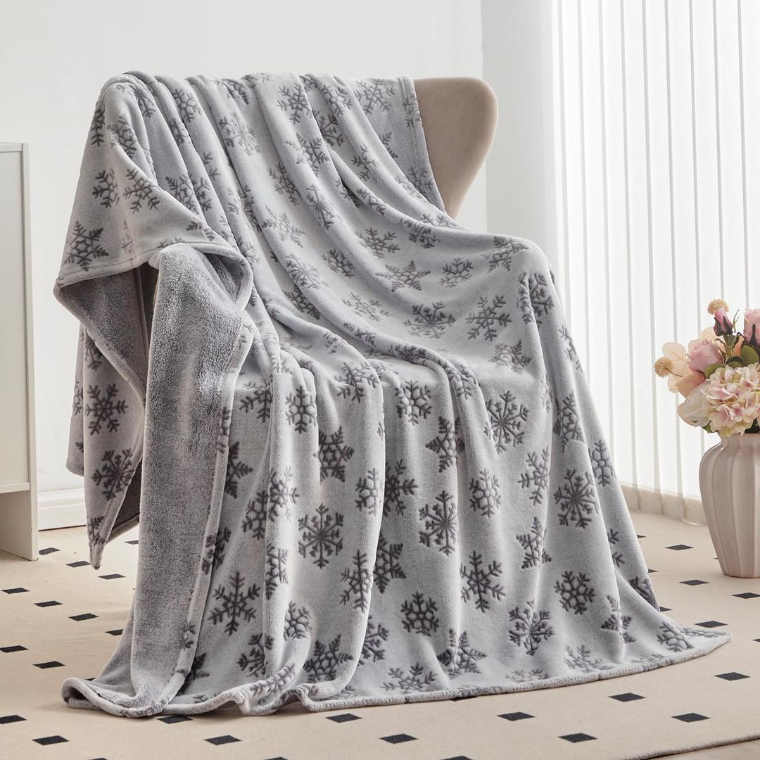 Snowflake Fleece Throw Blanket, Soft Fuzzy Flannel Decorative Christmas Blankets for Sofa Couch Bed, Lightweight Warm Cute Grey Blanket All Season for Adult Kids Girls 40"x 50"