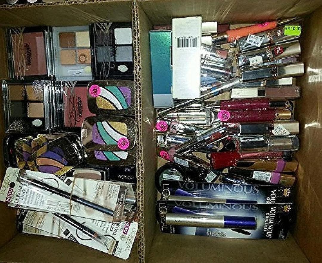 25 Piece Wholesale Loreal and Maybelline Cosmetics Lot,assorted