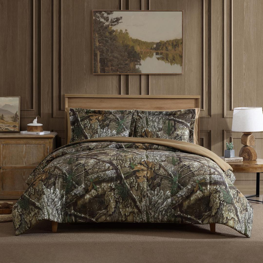 Realtree APX Camo Comforter Set, Super Soft Full/Queen Camo Bedding Set, 3 Pieces Camouflage Comforter Set, Forest and Outdoor Hunting Bedding, 1 Full/Queen Comforter and 2 Pillow Shams.