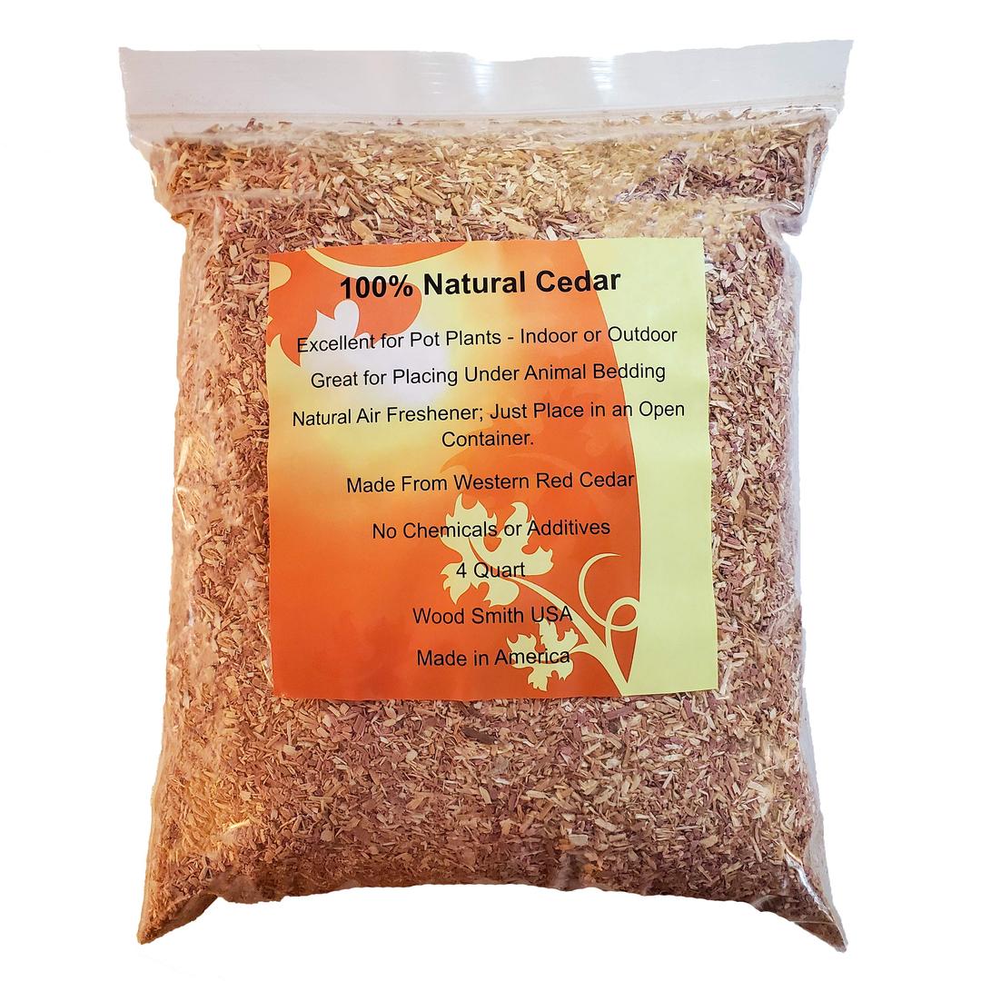 100% Natural Cedar Chips | Mulch | Great for Outdoors or Indoor Potted Plants | Dog Bedding | Pleasant Earthy Smell 4 Quarts