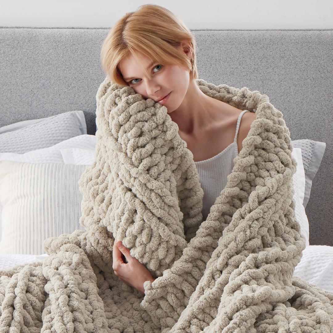 Bedsure Chunky Knit Blanket Throw - 100% Hand Knit Chenille Throw Blanket for Couch, Thick and Soft Cable Knit Crochet Blanket for Bed Home Decor, Linen Beige, 50x60 Inches