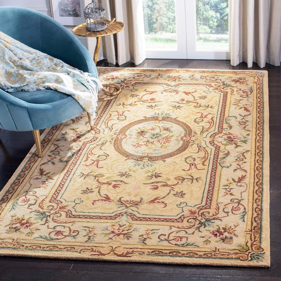 SAFAVIEH Bergama Collection Area Rug - 8' x 10', Light Gold & Beige, Handmade French Country Wool, Ideal for High Traffic Areas in Living Room, Bedroom (BRG168A)